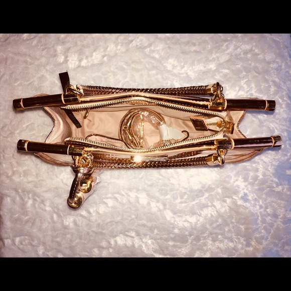 👜🌹🤩bebe Metallic Natalia Rose Pink Handbag $129 - Picture 7 of 8